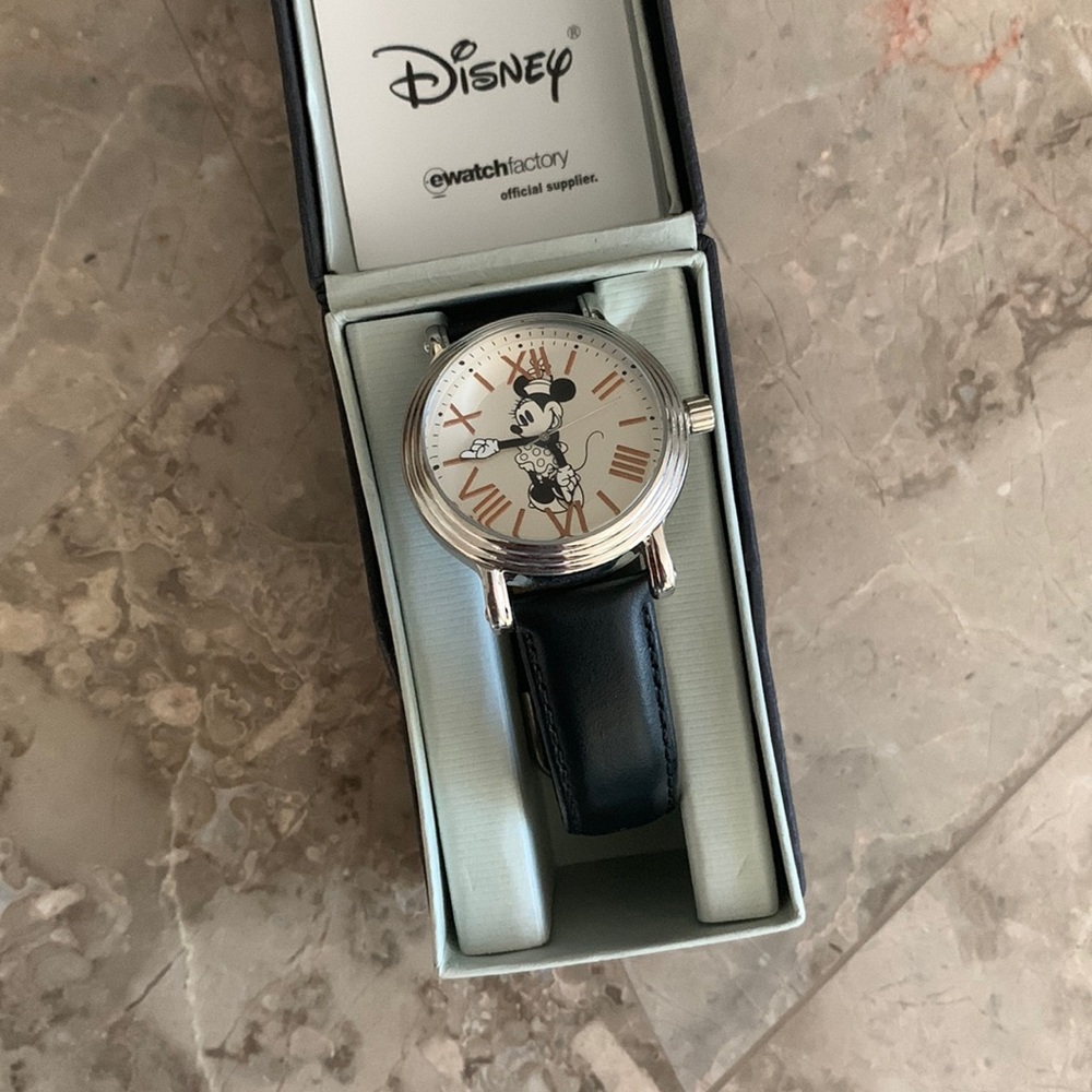 Classic Minnie Mouse Wrist Watch Silver Rose Gold Black